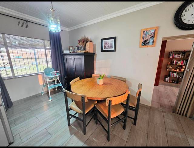 4 BEDROOM HOUSE FOR SALE IN ROTHDENE